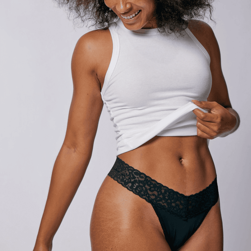 Panic Panties - L/XL pre-washed stretch lace thong truse, svart